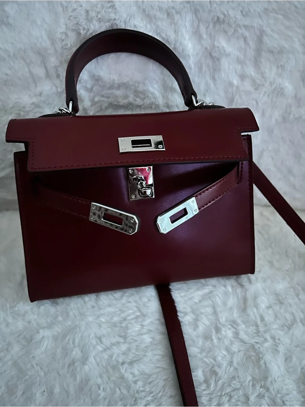 The vault label  Eva 19 Structured Bag in Deep Burgundy